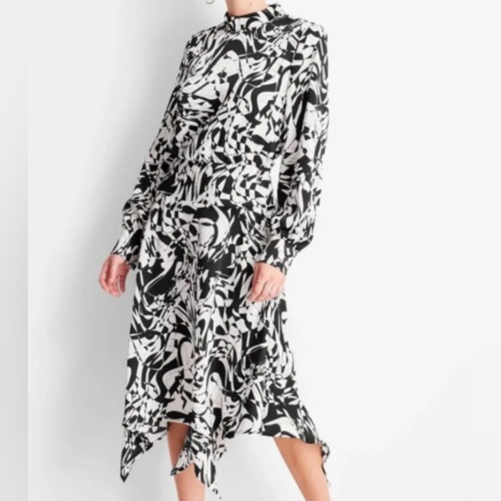 Abstract Mock Neck Black and White Women's Dress